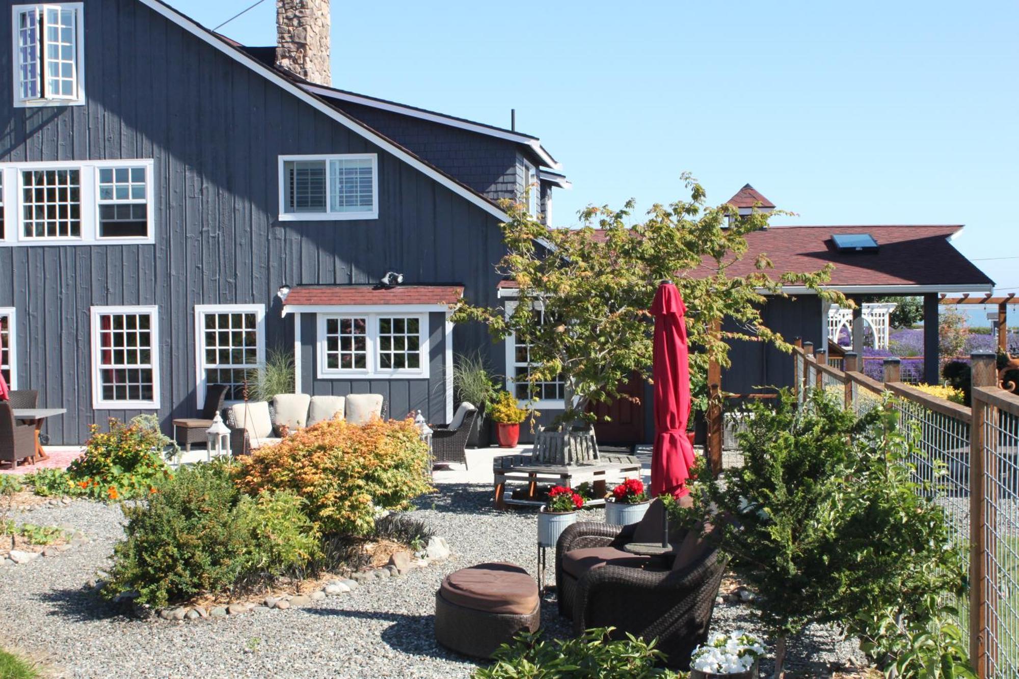 Dungeness Barn House Bed And Breakfast At Two Crows Farm Sequim Eksteriør billede